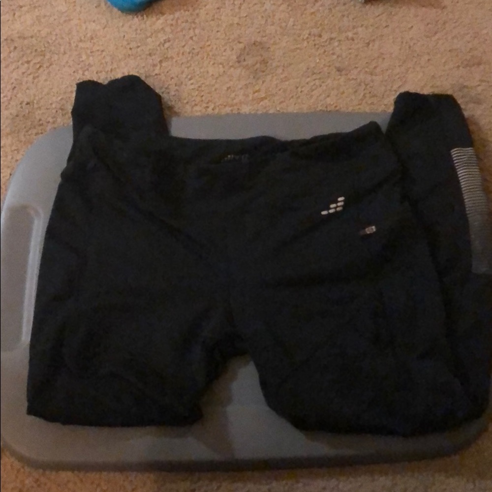 black bcg leggings